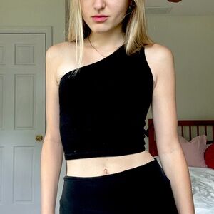 Brandy Melville One Shoulder Black Top